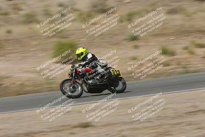 media/Apr-20-2025-AHRMA (Sun) [[393a79c373]]/Race/Group 2/Turn 4b/